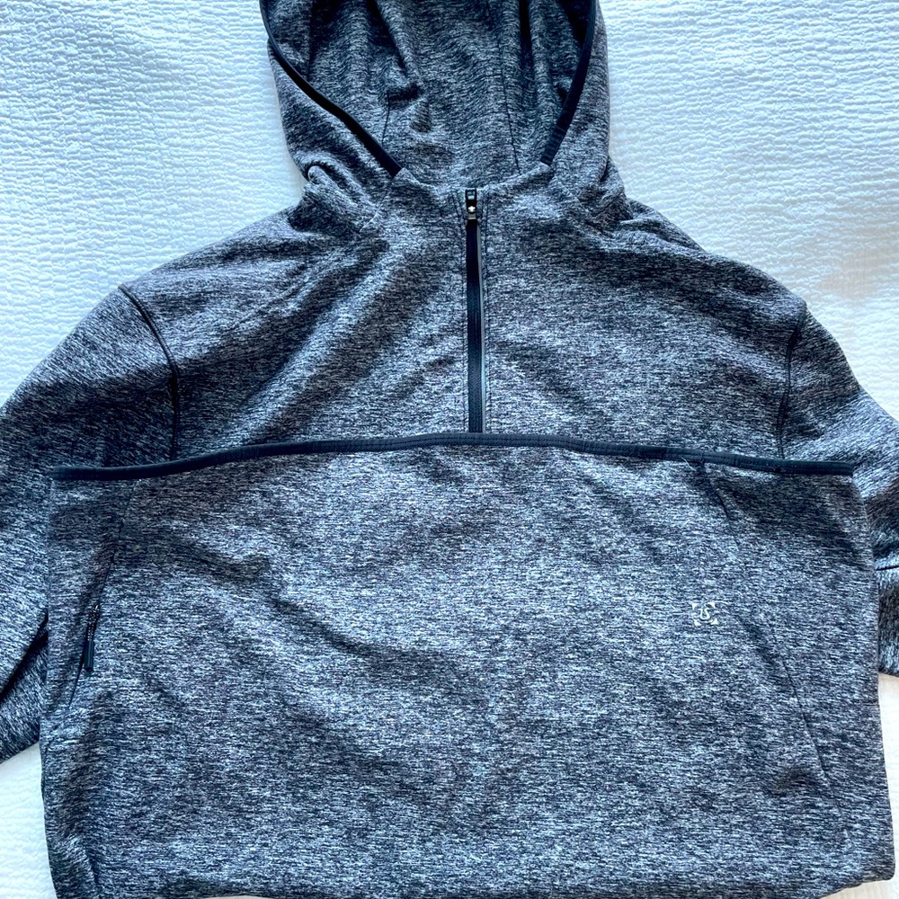 LULULEMON, mens size medium quarter zip with hood